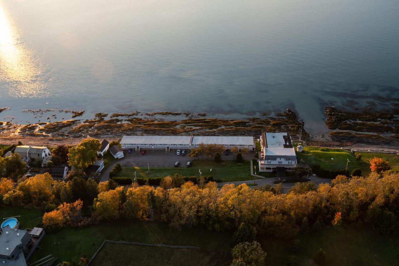 Auberge sur Mer Notre-Dame-du-Portage Extérieur photo
