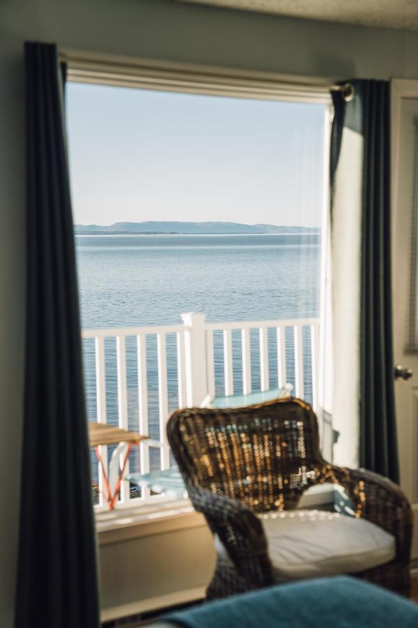 Auberge sur Mer Notre-Dame-du-Portage Extérieur photo