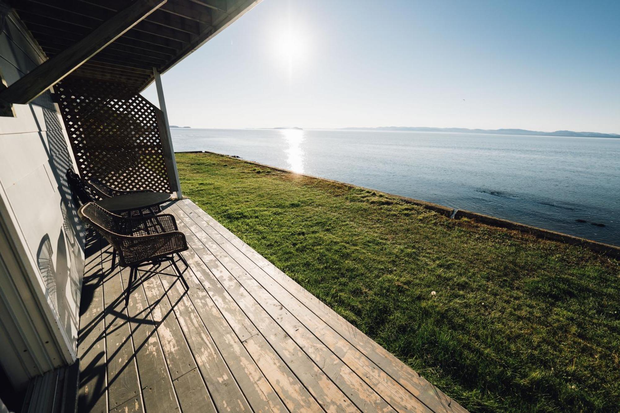 Auberge sur Mer Notre-Dame-du-Portage Extérieur photo